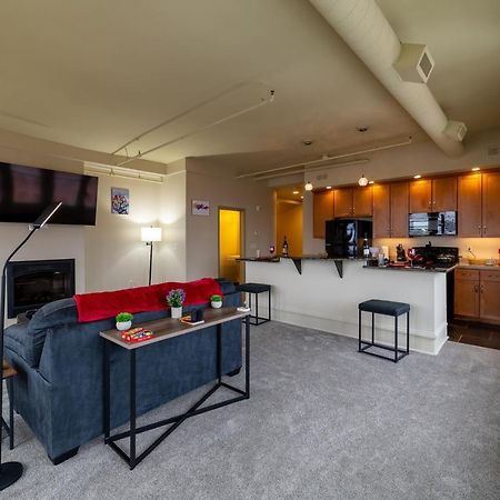 Ferienwohnung King Bed W/ Panoramic Views Of Dt! Rochester Exterior foto